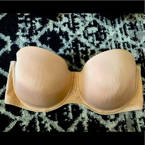 Plus size nude strapless bra 42DD 42E